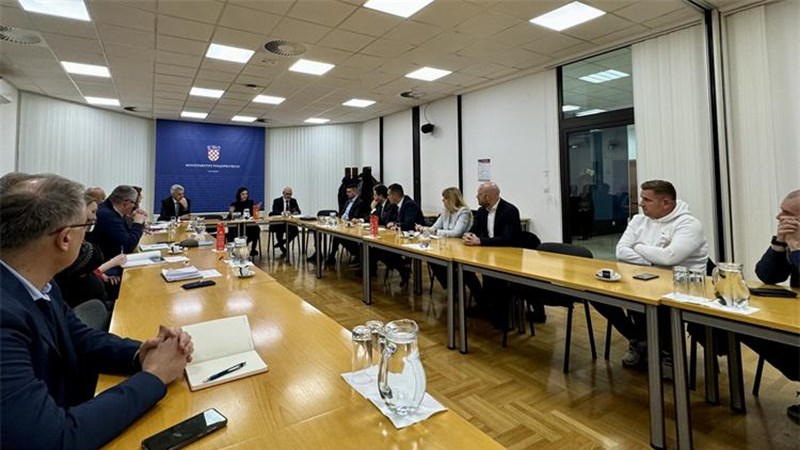 Ministrica Vučković s predstavnicima trgovačkih lanaca o plasmanu svježeg svinjskog mesa